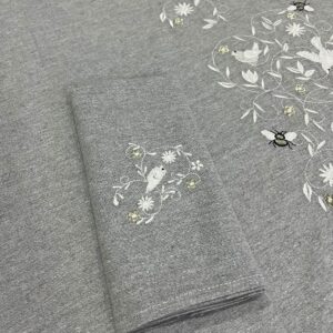 Serviettes brodée en lin – Motifs oiseaux & fleurs